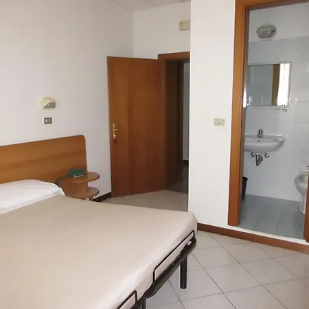 Hotel Marconi Bolonia